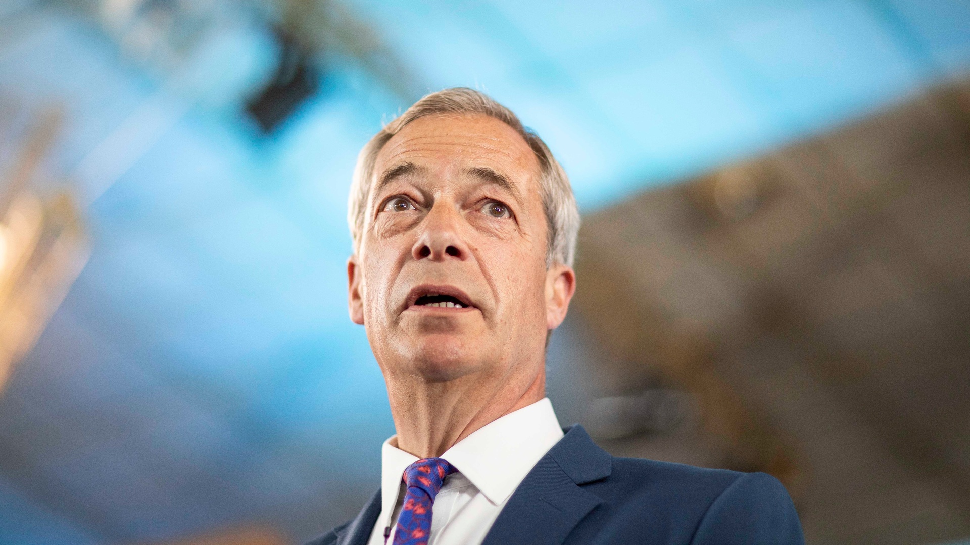 JK finansų ministras susprogdino Nigelo Farage’o „Bitcoin sąskaitą“